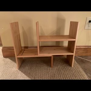 Desk shelf organizer